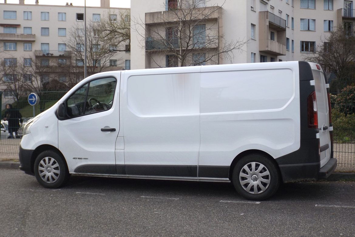Renault Trafic accidenté ou moteur HS : pourquoi le faire enlever rapidement est la meilleure décision en 2025