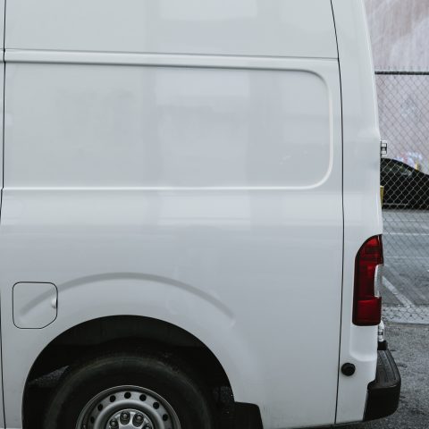 camionnette en épave